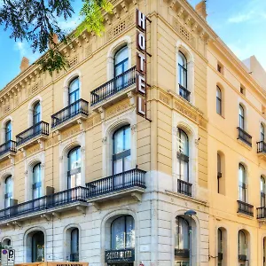 https://lauria.top-hotels-tarragona.com